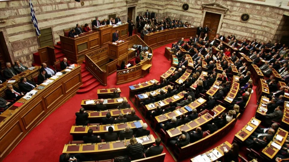 Βουλή: Ψηφίστηκε η τροπολογία για την επιτάχυνση των αντιπλημμυρικών έργων στις καμένες περιοχές