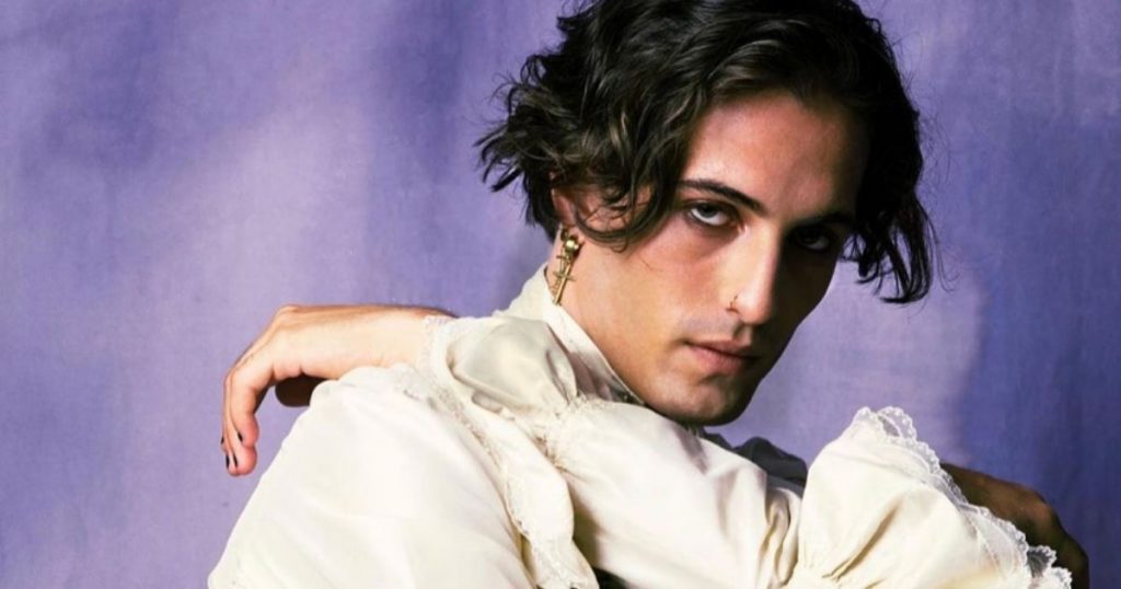 Damiano David: Ο νικητής της Eurovision ποζάρει γυμνός και τραβάει τα βλέμματα (φωτο)