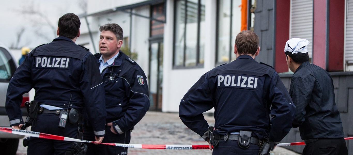 Αναστάτωση στην Γερμανία – Ένοπλος σε λεωφορείο κρατά ομήρους