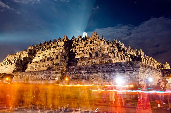 10+1 αρχαία μνημεία του κόσμου που… στέκονται στα πόδια τους μετά από πολλούς αιώνες