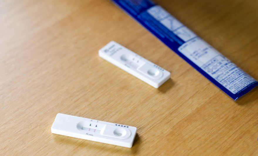 Rapid test και οδοντιατρεία: Ακόμα δεν το πιστεύουν οι εμβολιασμένοι