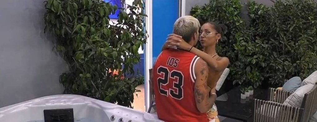 Big Brother 2: Παίκτρια «καρφώνει» Π.Πέτσα και Ανχελίτα – «Το κάνουν 2-3 φορές τη μέρα, δίπλα μου» (βίντεο)