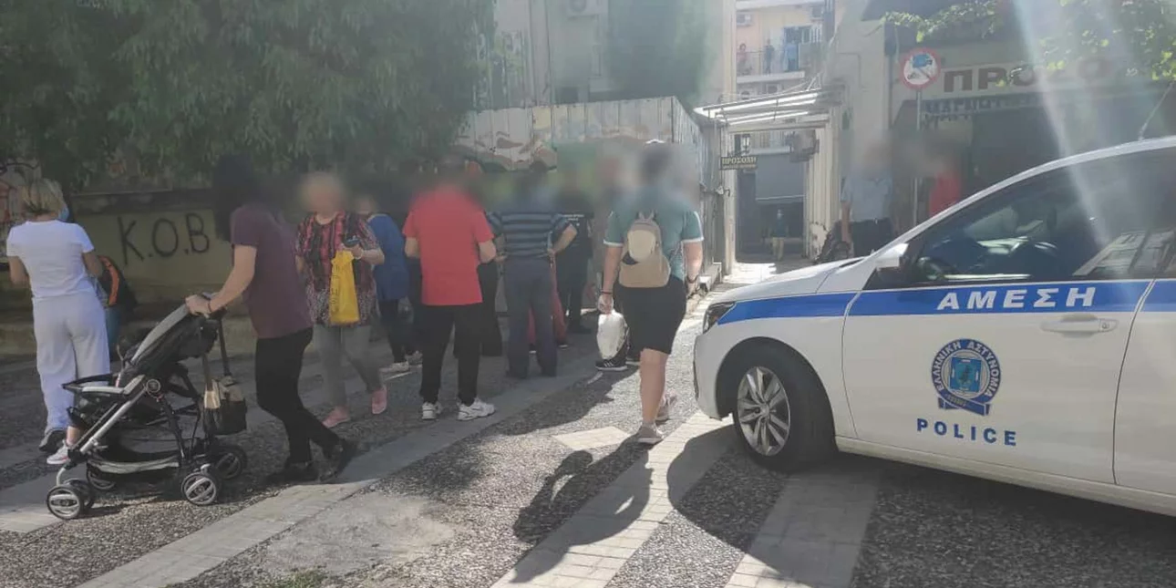 Αγρίνιο: Γυναίκα βρέθηκε στο κενό από τον δεύτερο όροφο