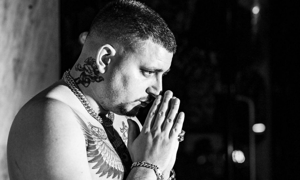 Ξεσπά ο πατέρας του Mad Clip: «Από τα κανάλια έμαθα ότι βρέθηκε ο σταυρός του – Δεν με ενημέρωσε η αστυνομία»