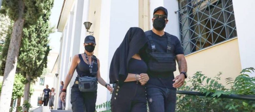 Επίθεση με βιτριόλι: Τρεις φίλοι της κατηγορούμενης γνώριζαν το σχέδιο – Τι αποκάλυψε ο ένας