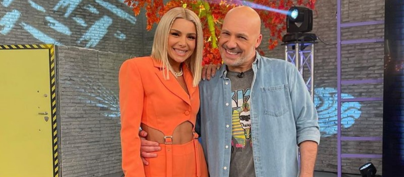 Διεθνής διάκριση για την Ζοζεφίν – Κοσμεί billboard στην Times Square (βίντεο)