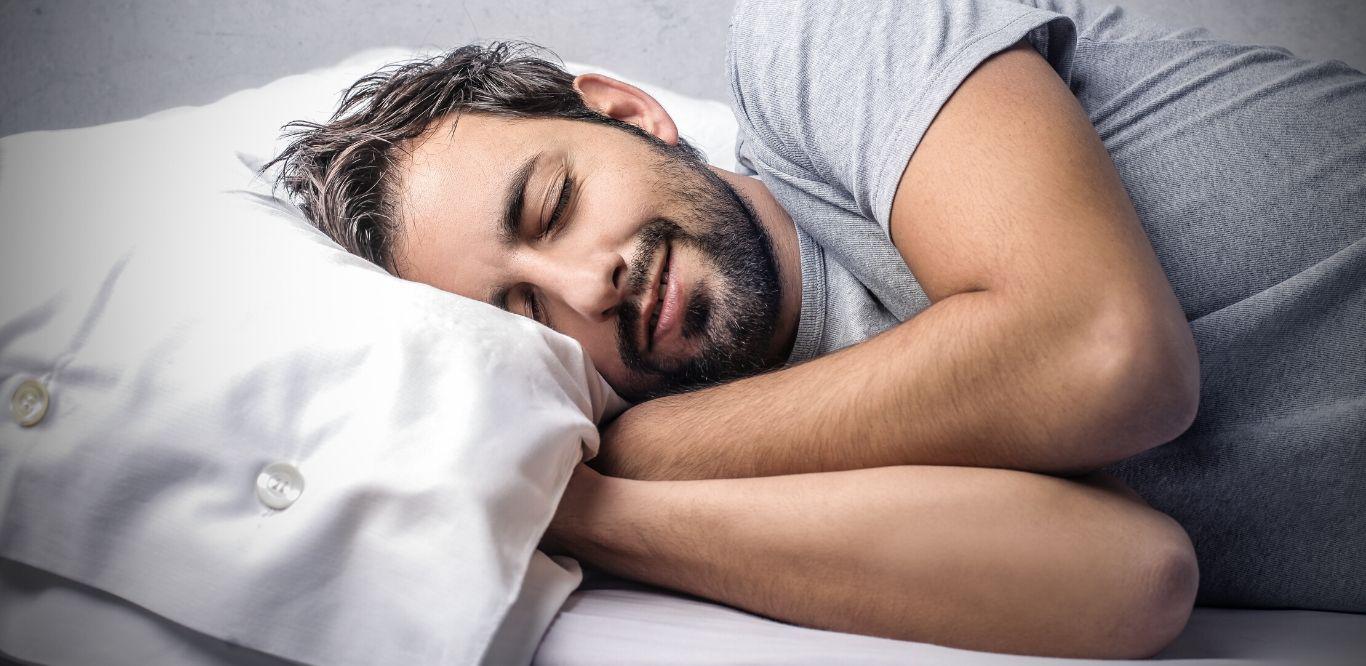 Υπερδιπλάσιος ο κίνδυνος για έμφραγμα για όσους κοιμούνται έτσι