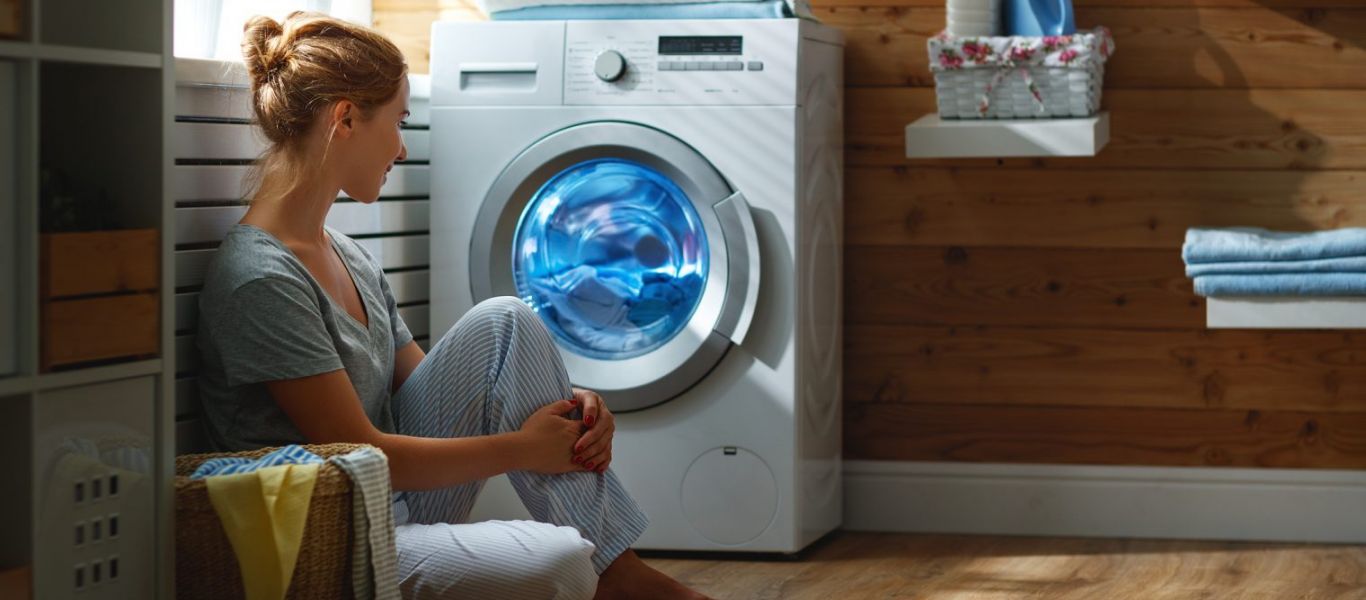 Τα 15 λάθη στο πλυντήριο που καταστρέφουν τα ρούχα