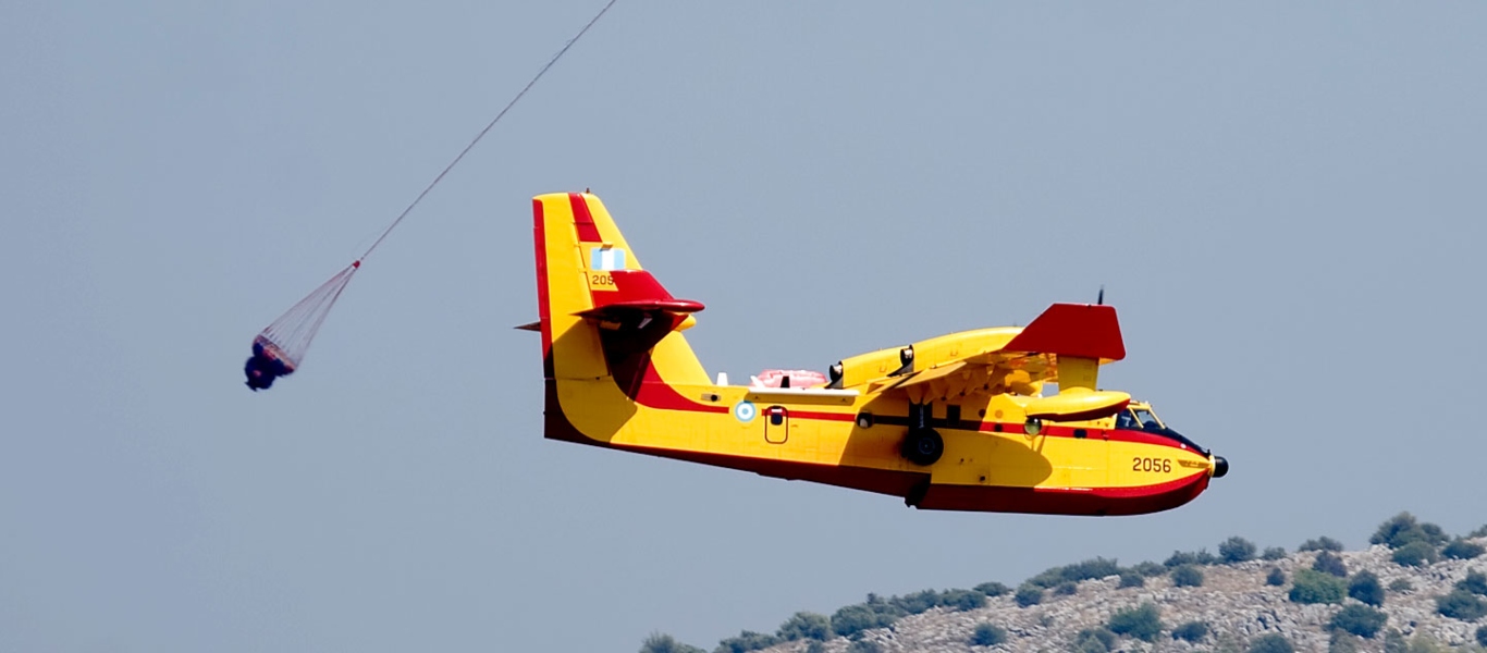 Κάρπαθος: Σε εξέλιξη δύο μεγάλες φωτιές – Στο σημείο δυνάμεις της Πυροσβεστικής