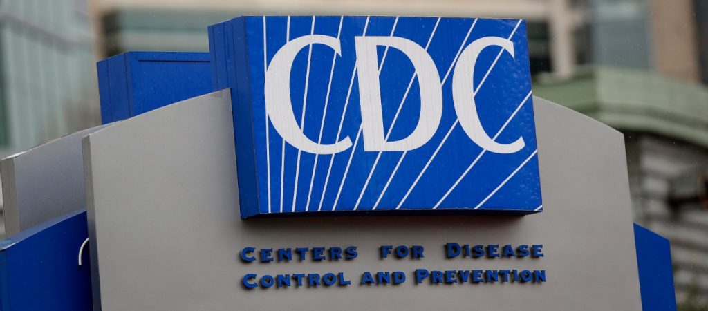 To CDC ενέκρινε την χορήγηση τρίτης δόσης του εμβολίου σε πολίτες άνω των 65 ετών