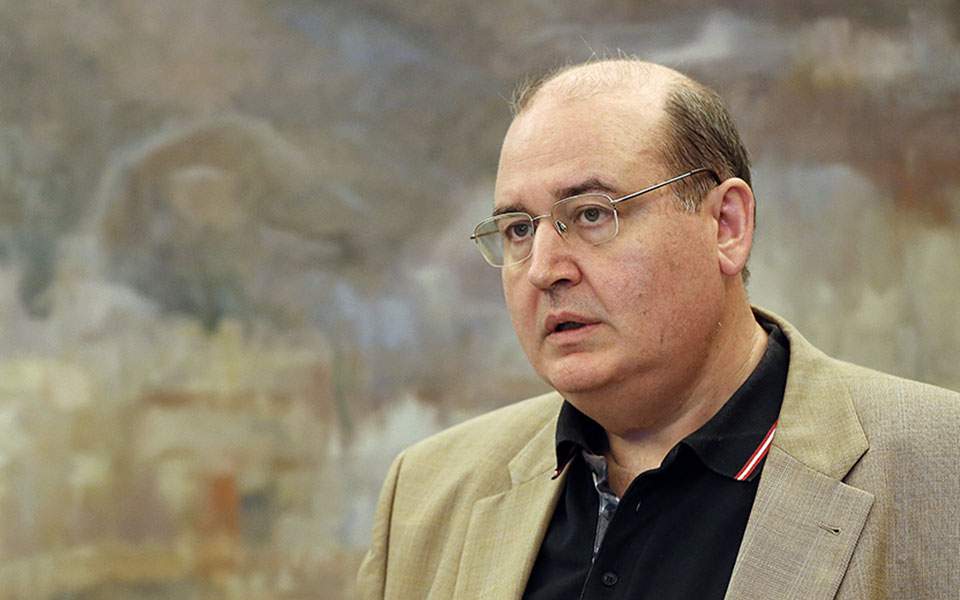 Ν.Φίλης: «Ντροπιαστική η απόφαση της Ιατρικής Αθηνών να μην νοσηλεύονται στις πανεπιστημιακές κλινικές ασθενείς Covid»