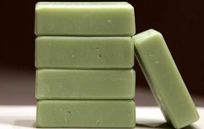 Πράσινο σαπούνι: Η μεγάλη του αξία και οι ευεργετικές χρήσεις του που λίγοι γνωρίζουν