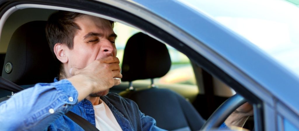 Ένας στους τέσσερις Έλληνες οδηγούς έχει αποκοιμηθεί επάνω στο τιμόνι