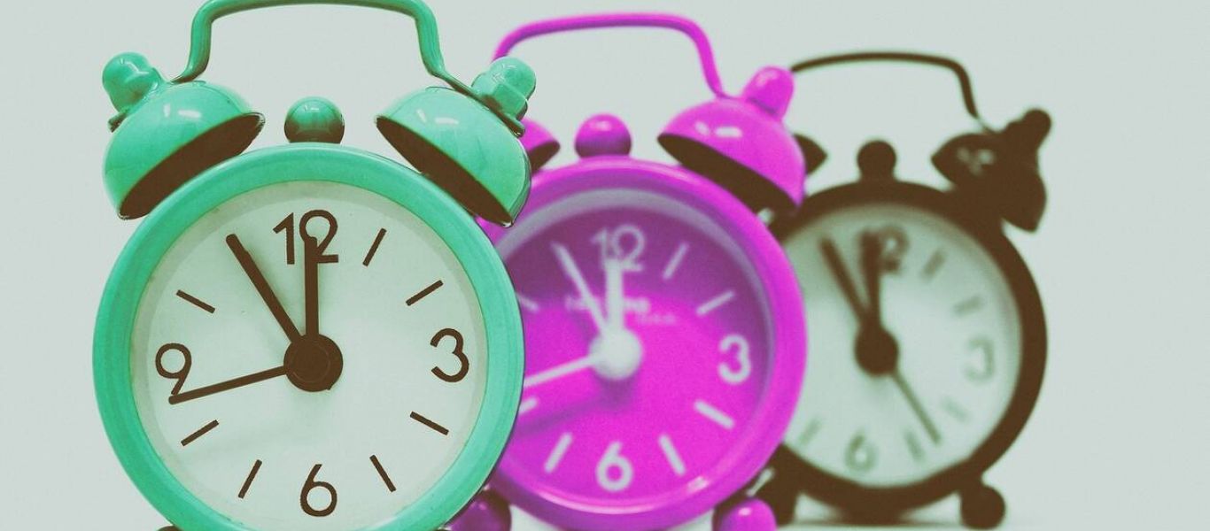 Αντίστροφη μέτρηση για την αλλαγή ώρας – Πότε γυρνάμε τα ρολόγια μας