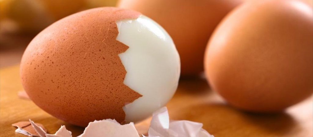 To μυστικό για το βραστό αυγό που σίγουρα δεν γνωρίζατε