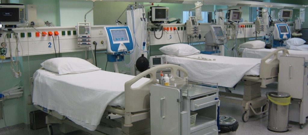 Ν.Καπραβέλος: «Δύσκολη η κατάσταση στην Βόρεια Ελλάδα – Στο 100% η πληρότητα στις ΜΕΘ»