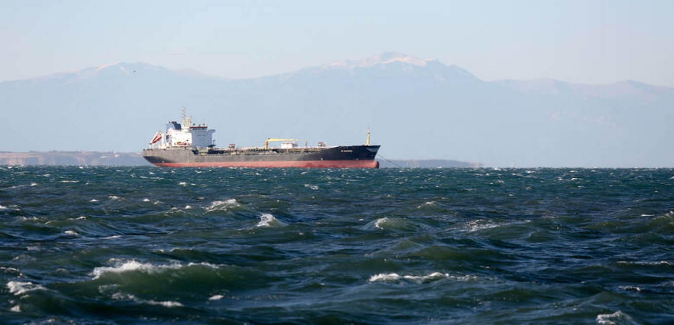 Ρωσικό πλοίο συγκρούστηκε με τουρκικό στα στενά του Βοσπόρου