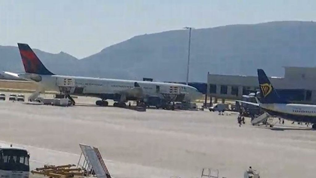 Επεισοδιακή προσγείωση στο Ελ.Βενιζέλος: «Τρομοκρατηθήκαμε» λένε οι επιβάτες