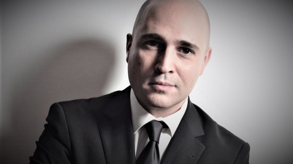 Κ.Μπογδάνος: «Ναι πήγα στον Γράμμο, διαφωνεί κανείς;»