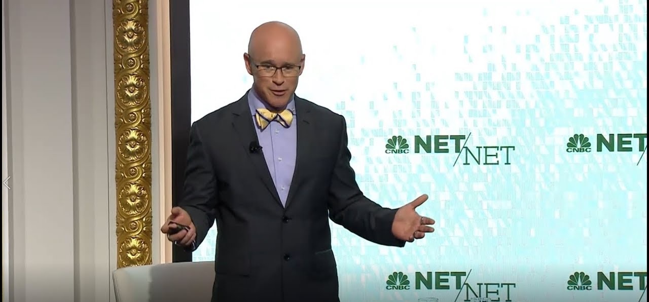 David E.Martin: «Οι εταιρείες ήξεραν για τον κορωνοϊό είκοσι χρόνια πριν την εμφάνιση του»