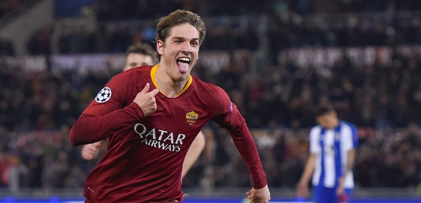 Ο Ν.Τζανιόλο της Ρόμα έδειξε τα… γεννητικά του όργανα στους οπαδούς της Λάτσιο – Βαριά η τιμωρία του (βίντεο)