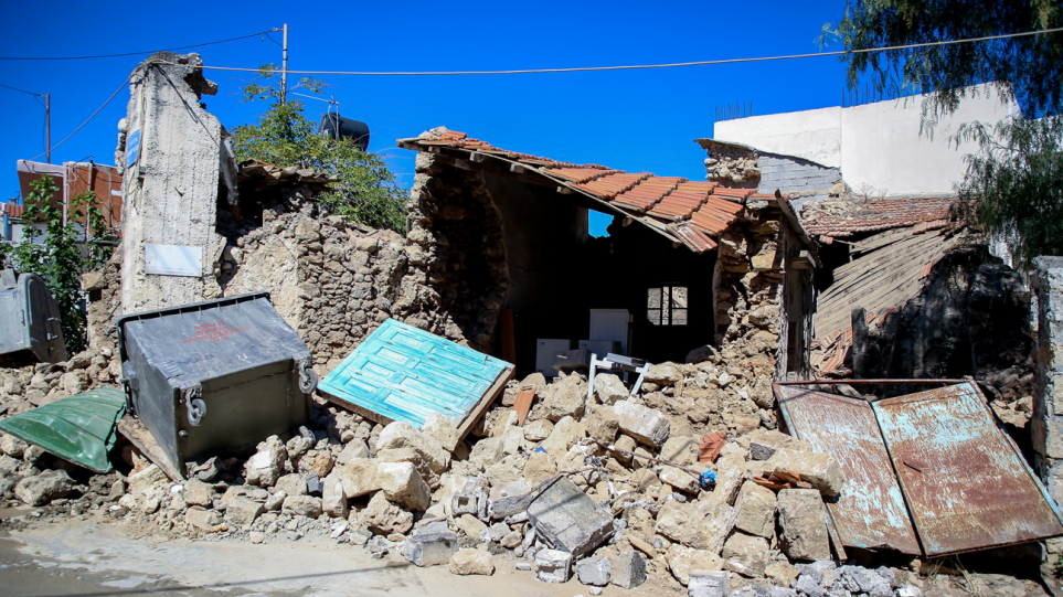 Κρήτη: Drone καταγράφει το μέγεθος της καταστροφής από τον σεισμό (βίντεο)