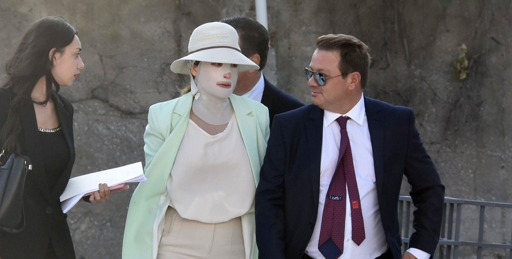 Βιτριόλι – Ανατριχιάζει η κατάθεση της Ιωάννας: «Με κοίταξε στα μάτια και μου έριξε υγρό – Φώναζα “Θεέ μου βοήθησε με”»