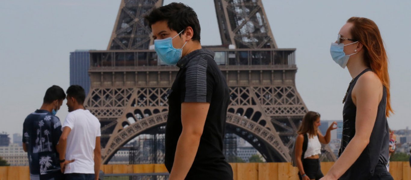 Η Γαλλία καταργεί την υποχρεωτική χρήση μάσκας στα δημοτικά σχολεία