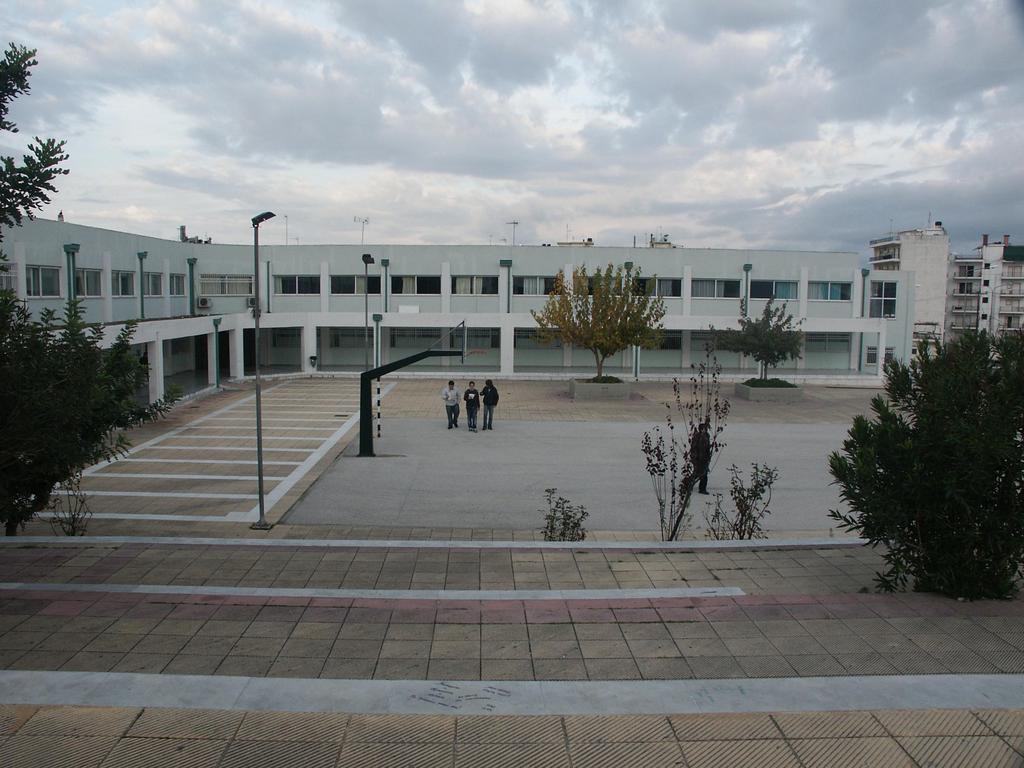 Πάτρα: Επεισόδιο στο 2ο ΕΠΑΛ με παρέμβαση αστυνομικών – Τραυματίστηκαν δυο μαθητές (βίντεο)