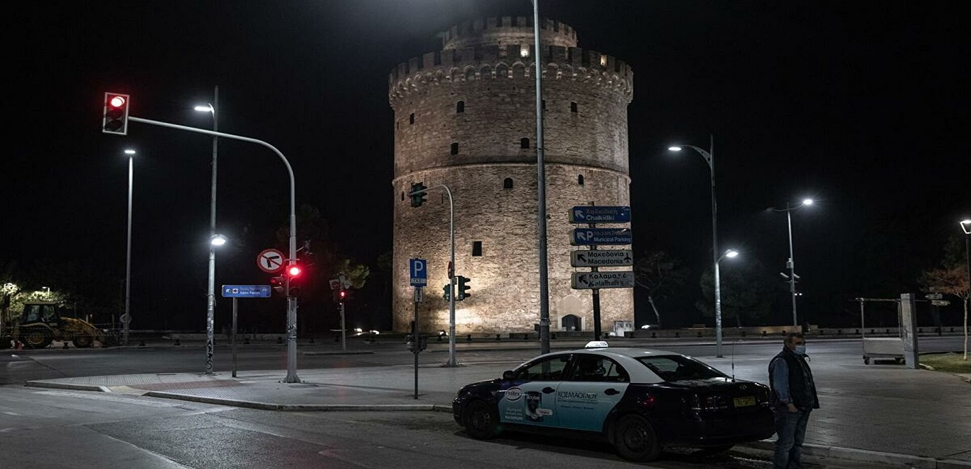 Θεσσαλονίκη: «Ερήμωσε» η πόλη – Γέμισαν οι ΜΕΘ στο πρώτο μίνι lockdown – Λόγω αναστολών δεν θα αναπτυχθούν νέες κλίνες!
