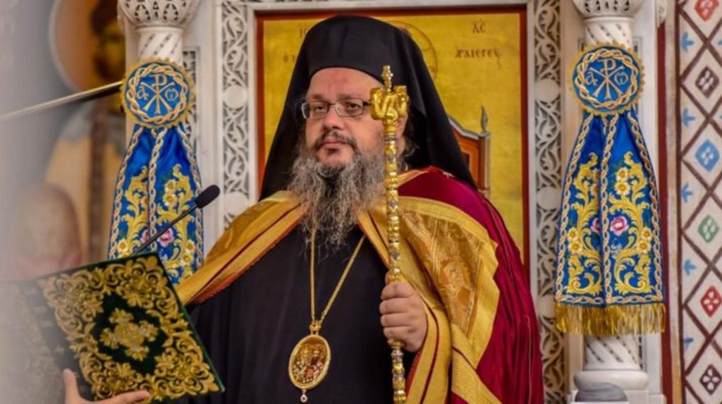 «Θεία Κοινωνία και εμβόλιο»: Ο Μητροπολίτης Λάρισας ξεκινά εμβολιασμούς στην εκκλησία και επιτίθεται σε ανεμβολίαστους