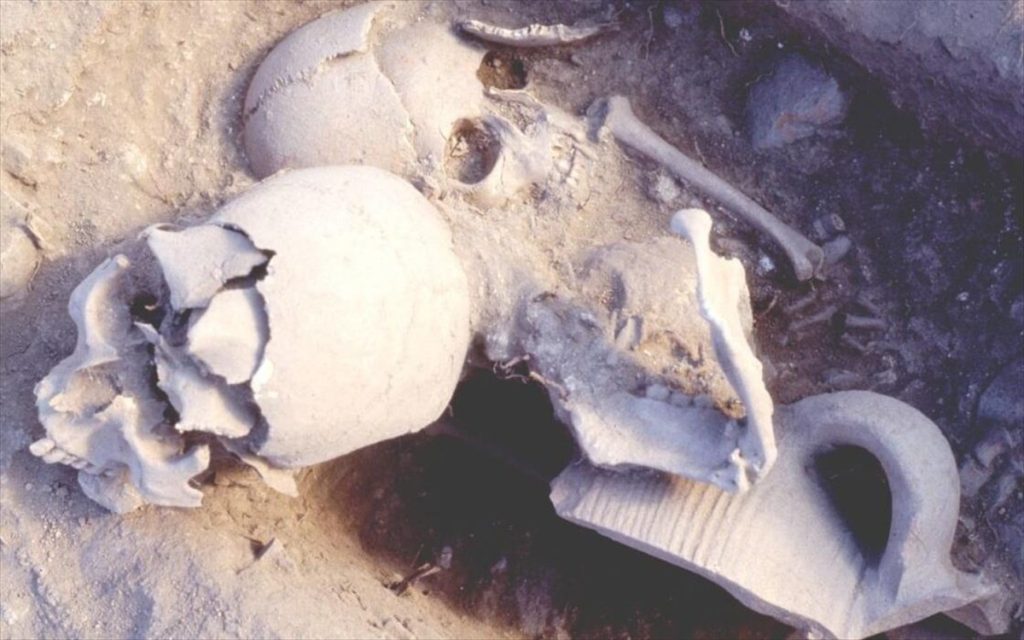 Κρανίο αποκεφαλισμένου Βυζαντινού πολεμιστή με σαγόνι δεμένο με χρυσό σύρμα