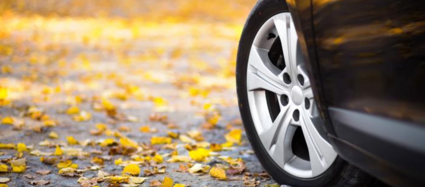 Αποφύγετε το παρκάρισμα του αυτοκινήτου σας με στριμμένους τροχούς – Δείτε τον λόγο