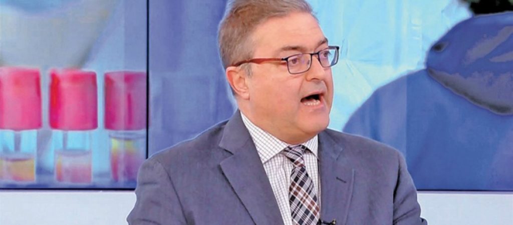 Θ.Βασιλακόπουλος: «Ο κίνδυνος να νοσήσει ένας νέος από κορωνοϊό είναι μικρός»