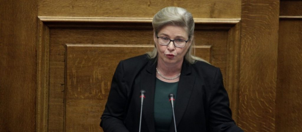 Πεύκη: Άγνωστοι έκαψαν το αυτοκίνητο της Ε.Ζαρούλια