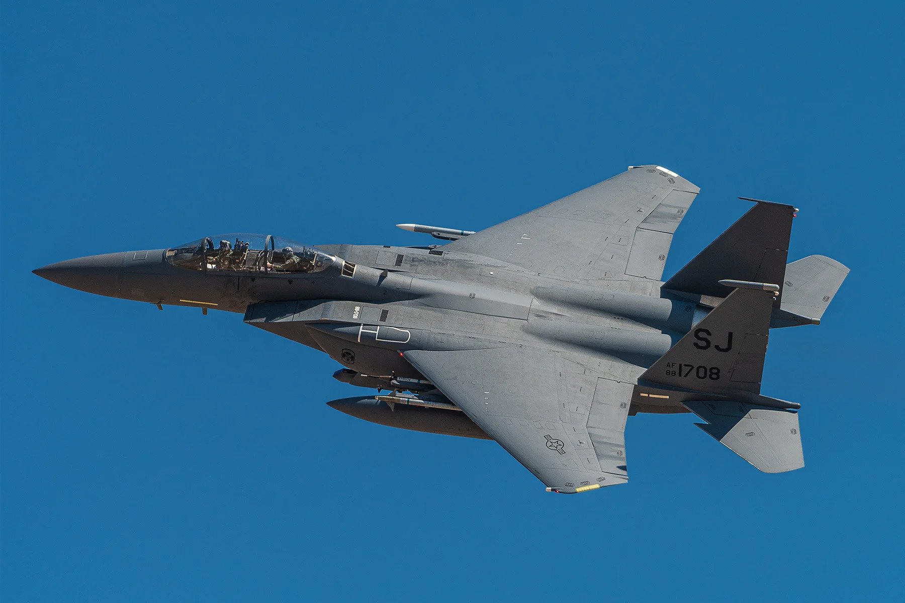 110ΠΜ: Αμερικανικά F-15E Strike Eagle προσγειωθήκαν στη Λάρισα