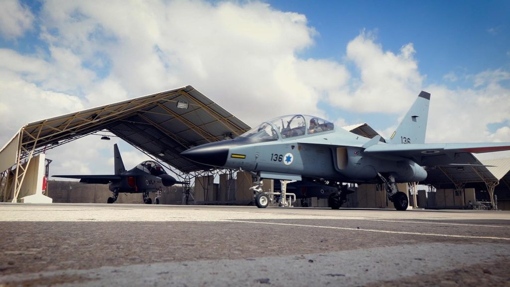 Επίκαιρη επερώτηση στη Βουλή του ΣΥΡΙΖΑ για το αεροπορικό κέντρο εκπαίδευσης των 2 δισ.€ στην Καλαμάτα