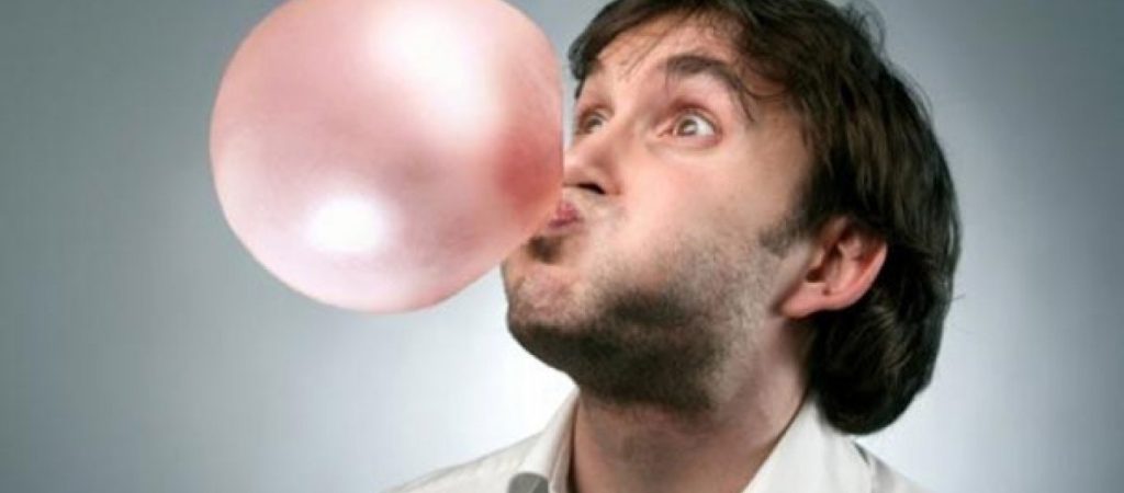 Έχετε αναρωτηθεί; – Να γιατί οι τσιχλόφουσκες είναι ροζ