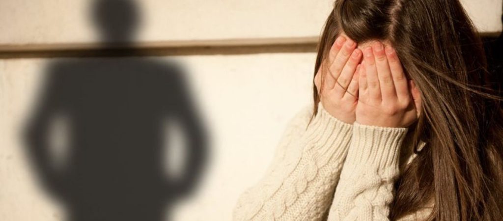 Αυστραλία: Απήγαγαν 14χρονη  – Την βίαζαν για έναν μήνα και την έκαιγαν με φλόγιστρο (φώτο)