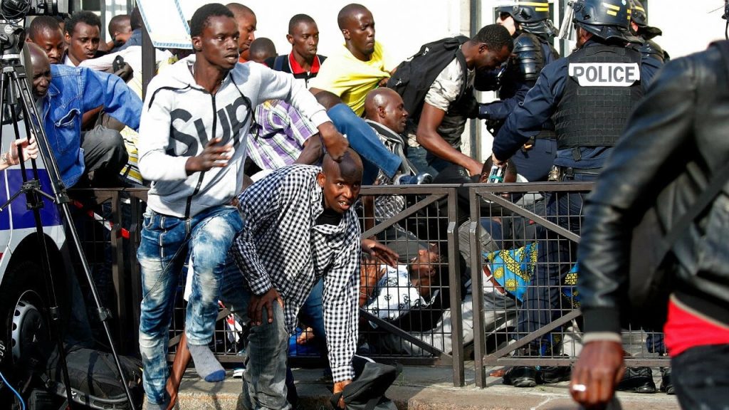 Παρίσι σε Λονδίνο: Να τηρήσετε τις υποσχέσεις σας για χρηματοδότηση στο μεταναστευτικό