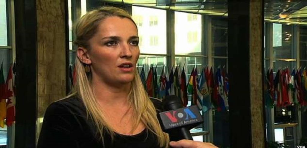 Δημοσιογράφος του Κοσόβου εναντίον Ρ.Τ.Ερντογάν: «Τόσα τζαμιά, δεν ξέρεις αν είσαι στο Κόσοβο ή στο Μπαγκλαντές»