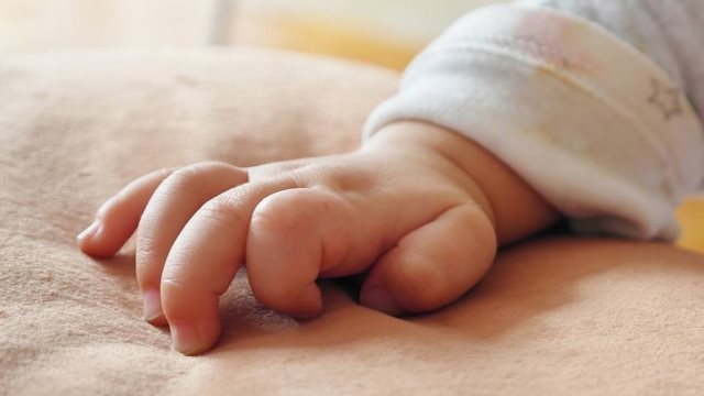 Πύργος: Θρίλερ με νεκρό βρέφος – Ανέβασε πυρετό και πέθανε