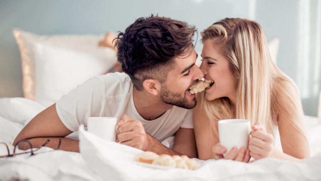 Αυτός είναι ο λόγος που η ερωτική επαφή είναι καλύτερη στο δωμάτιο ενός ξενοδοχείου