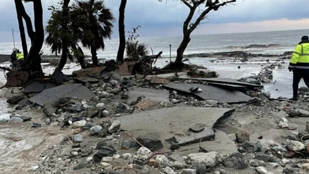 Ντοκουμέντο: Έτσι έπνιξαν την βόρεια Εύβοια – Τα αντιπλημμυρικά έργα δημοπρατήθηκαν πριν από… δύο ημέρες!