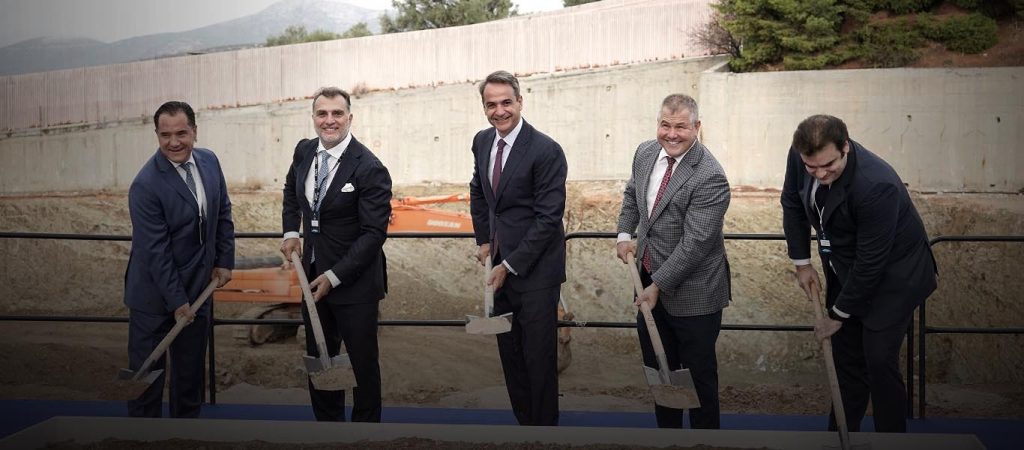 Προκλητική φωτογραφία Κ.Μητσοτάκη: Ως νέος «Παττακός» με το… φτυάρι ανά χείρας την ώρα που η Εύβοια πνίγεται!