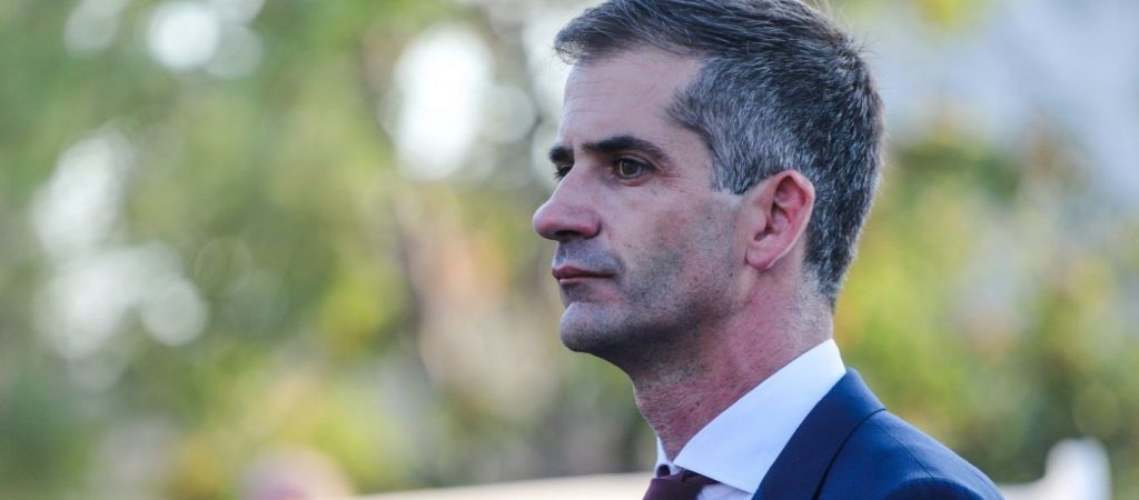 Κ.Μπακογιάννης: Αλλάζει ριζικά η Πανεπιστημίου – Νέα πειράματα με πλατάνια και μάρμαρα