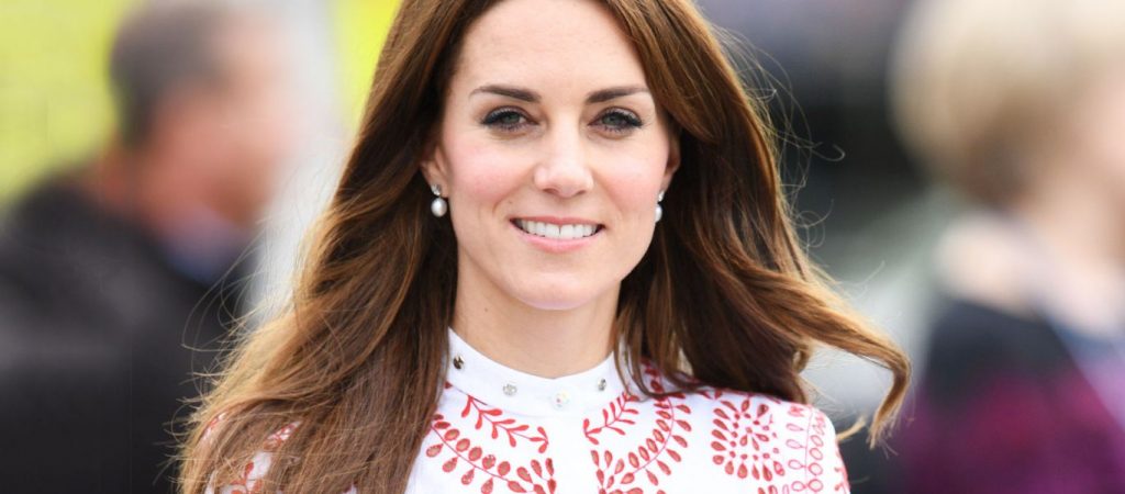 Το ήξερες; – Να τι μπορούν να κάνουν όλες οι γυναίκες στην Αγγλία δημόσια αλλά όχι η Κέιτ Μίντλετον