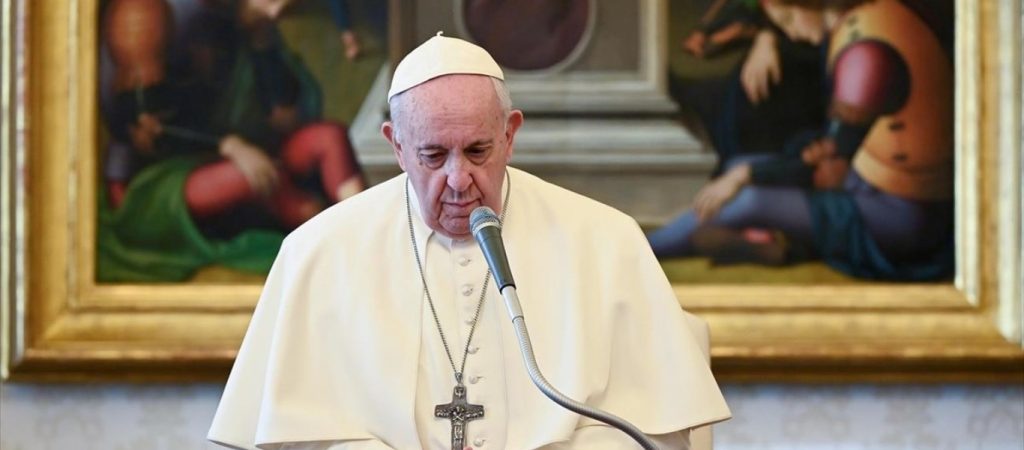 Στη Μυτιλήνη στο πλαίσιο περιοδείας του ο Πάπας Φραγκίσκος