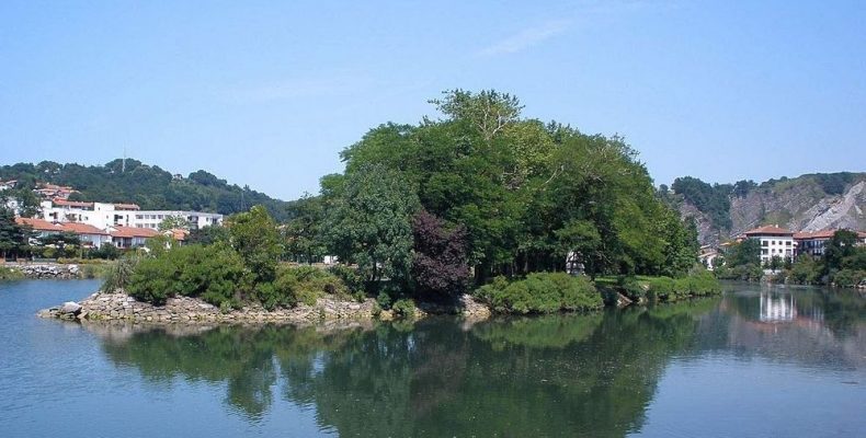 Κι όμως αυτό το νησί κάθε έξι μήνες ανήκει σε άλλη χώρα! – Δείτε που βρίσκεται (φωτο)