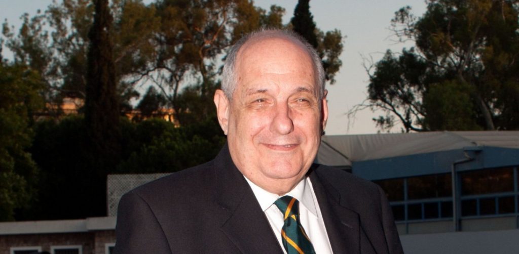 Ξανά στην τηλεόραση ο Τέρενς Κουίκ